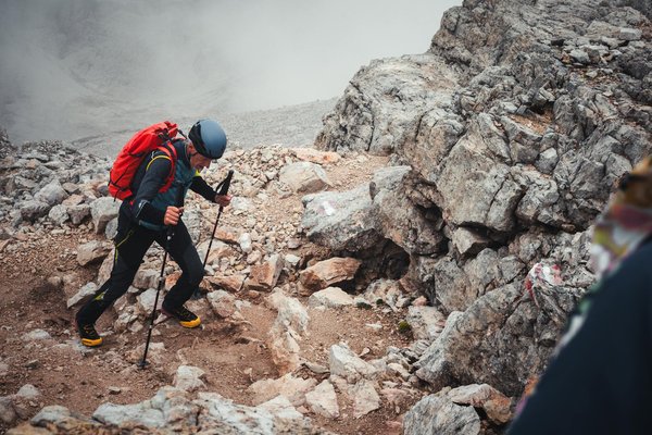 Quels sont les meilleurs conseils pour une randonnée dans les montagnes de la Sierra Madre Occidentale, Mexique : équipements et itinéraires ?