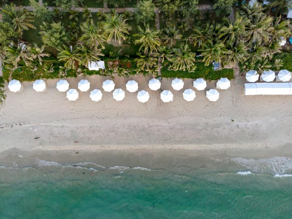 Quelle croisière offre des ateliers de fabrication de bijoux avec des artisans locaux?